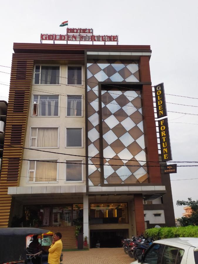 Hotel Golden Fortune Azamgarh Bagian luar foto